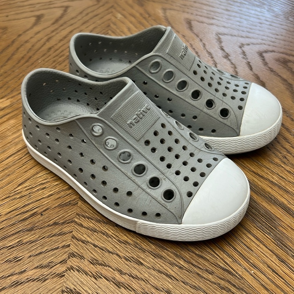 Grey toddler Native shoes.